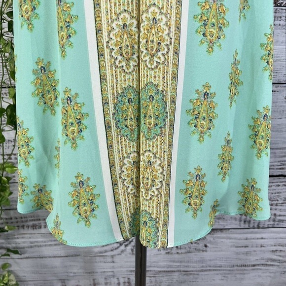 Rose + Olive Blouse Tank size Medium Mint Green Gold Paisley Pleated Sheer Boho - Picture 6 of 10